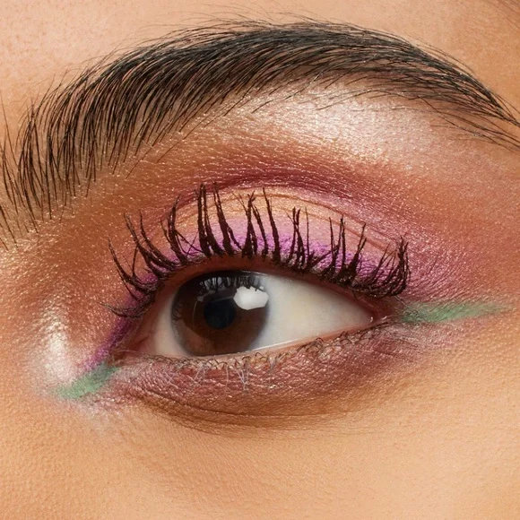 M•A•C 🌈40 SHADES OF PRIDE EYE SHADOW VAULT /SOLD OUT! - Picture 9 of 15